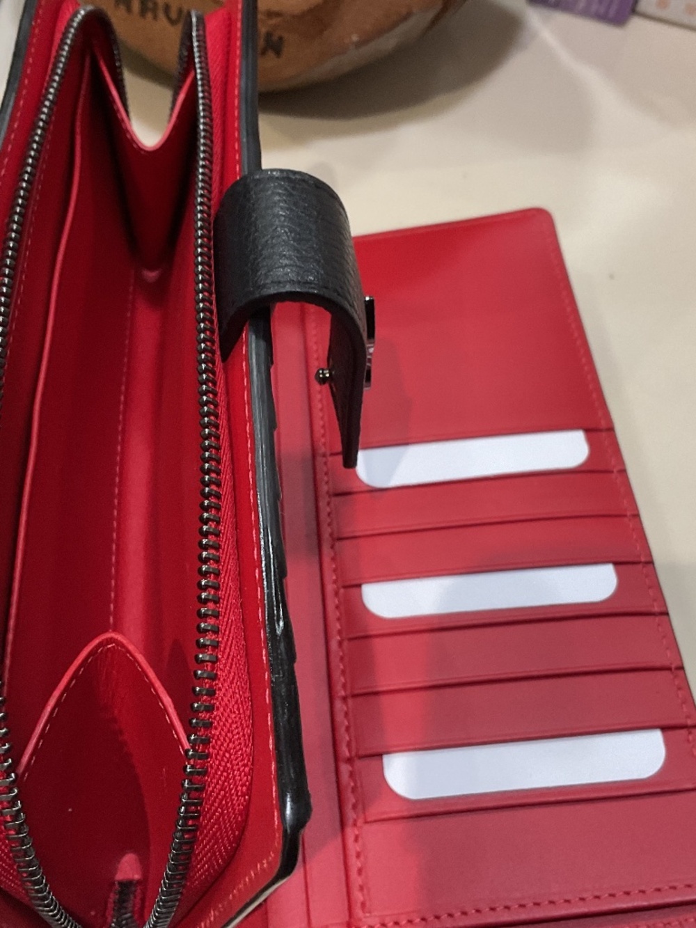 CHRISTIAN LOUBOUNTIN PALOMA BLACK /RED WALLET